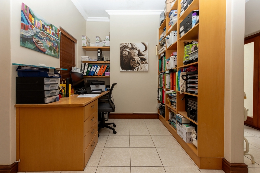 6 Bedroom Property for Sale in Riebeek Kasteel Western Cape